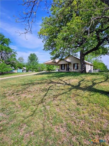 105 & 109 E Leon Street, Gatesville, TX 76528