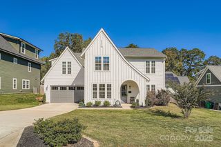 2827 Springway Drive, Charlotte, NC 28205
