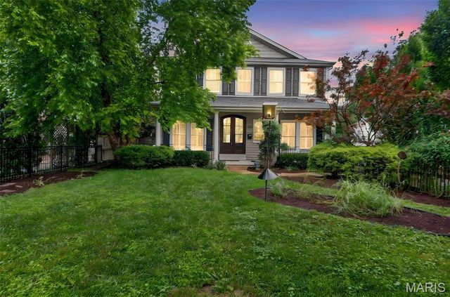 407 E Argonne Drive, Kirkwood, MO 63122