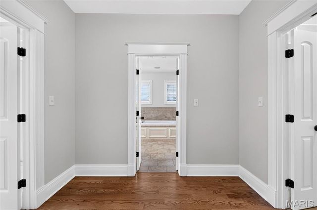 407 E Argonne Drive, Kirkwood, MO 63122