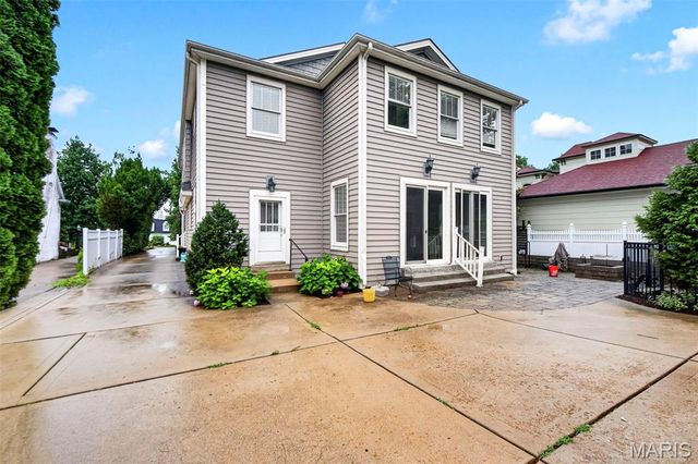 407 E Argonne Drive, Kirkwood, MO 63122
