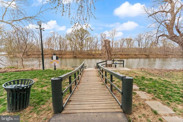 43423 WILD DUNES SQ, Leesburg, VA 20176