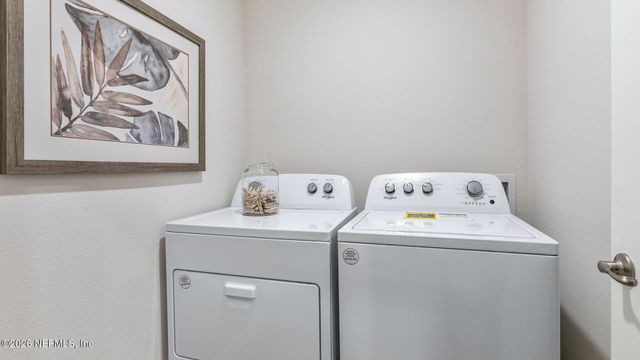 33 GREEN Circle, Palm Coast, FL 32164