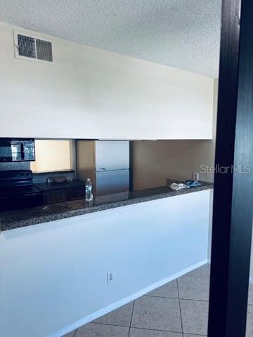 7132 WATERSIDE DRIVE 31, Tampa, FL 33617