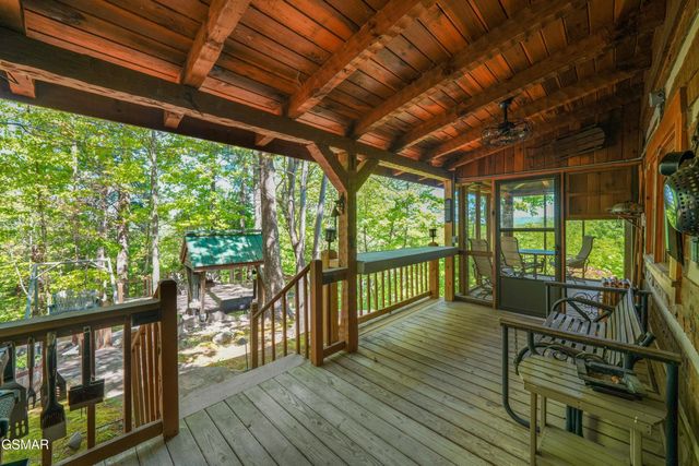 3694 Marian Lake Way, Sevierville, TN 37862