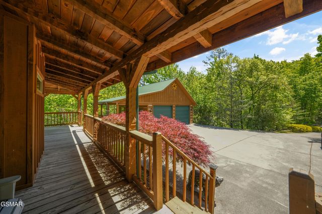 3694 Marian Lake Way, Sevierville, TN 37862