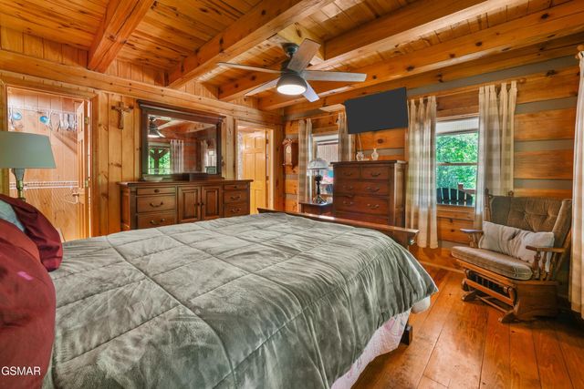 3694 Marian Lake Way, Sevierville, TN 37862