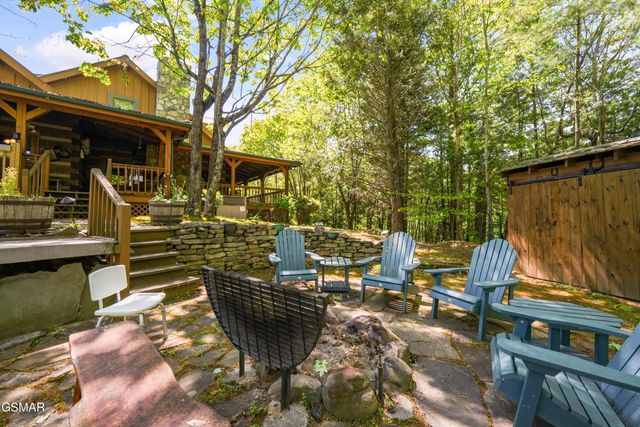 3694 Marian Lake Way, Sevierville, TN 37862