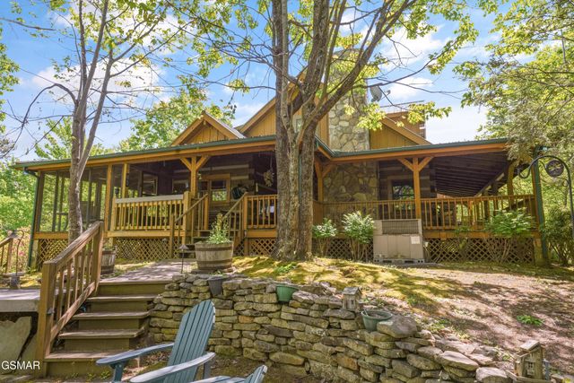 3694 Marian Lake Way, Sevierville, TN 37862