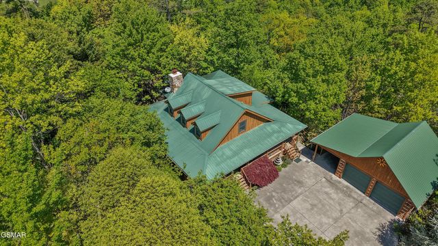 3694 Marian Lake Way, Sevierville, TN 37862