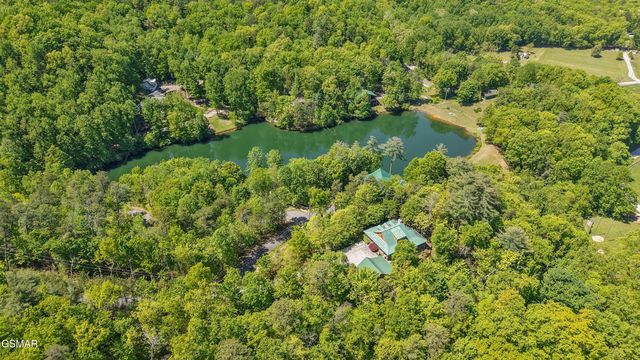 3694 Marian Lake Way, Sevierville, TN 37862