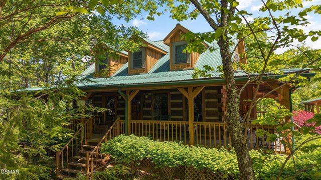 3694 Marian Lake Way, Sevierville, TN 37862