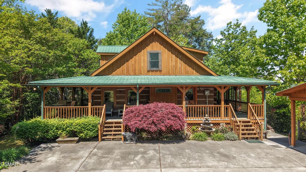 3694 Marian Lake Way, Sevierville, TN 37862