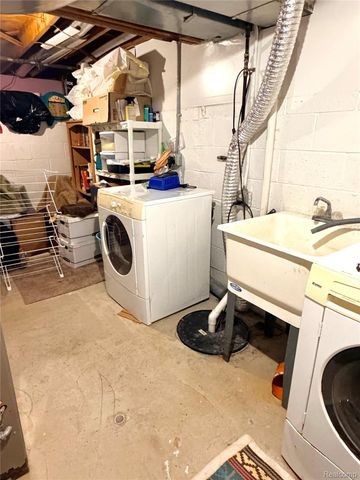 6279 Buckshore Drive Drive, Hamburg Township, MI 48189