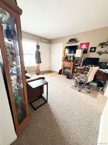 6279 Buckshore Drive Drive, Hamburg Township, MI 48189