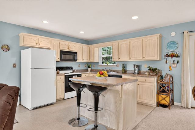 199 Moore Ln, Dowelltown, TN 37059