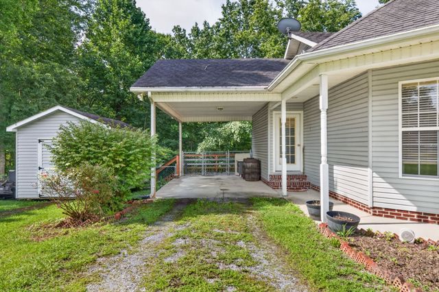 199 Moore Ln, Dowelltown, TN 37059
