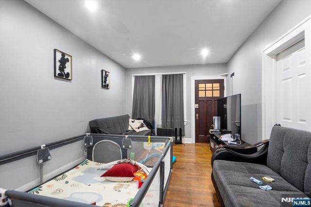 228 Madison Avenue, Irvington, NJ 07111