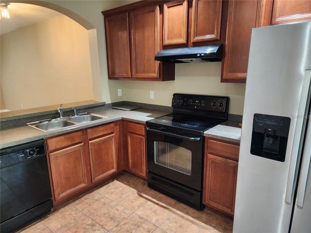 15924 FISHHAWK CREEK LANE, Lithia, FL 33547