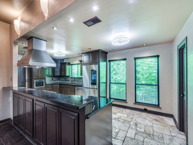 18636 Crownover Court, Dallas, TX 75252