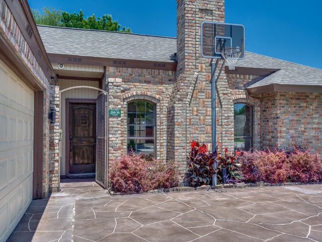 18636 Crownover Court, Dallas, TX 75252