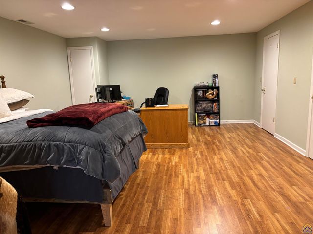 1225 Presby Dr, Emporia, KS 66801