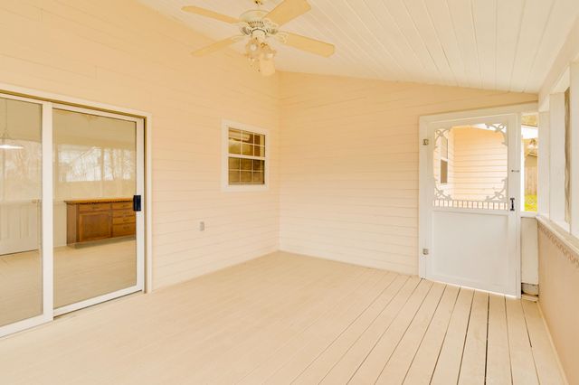 6 Stacey Circle, Signal Mountain, TN 37377