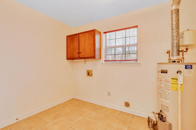 6 Stacey Circle, Signal Mountain, TN 37377