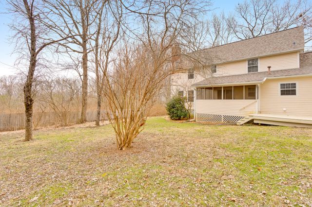 6 Stacey Circle, Signal Mountain, TN 37377