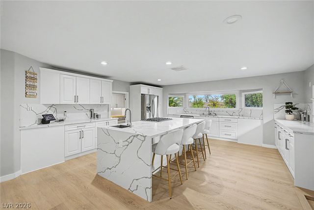 1572 Santa Anita Drive, Las Vegas, NV 89119