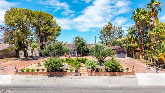 1572 Santa Anita Drive, Las Vegas, NV 89119