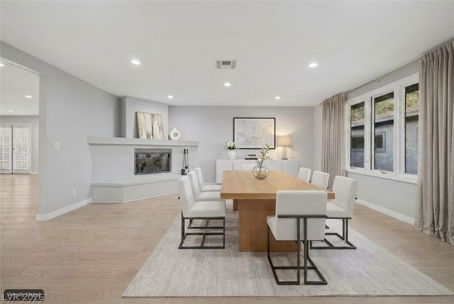 1572 Santa Anita Drive, Las Vegas, NV 89119