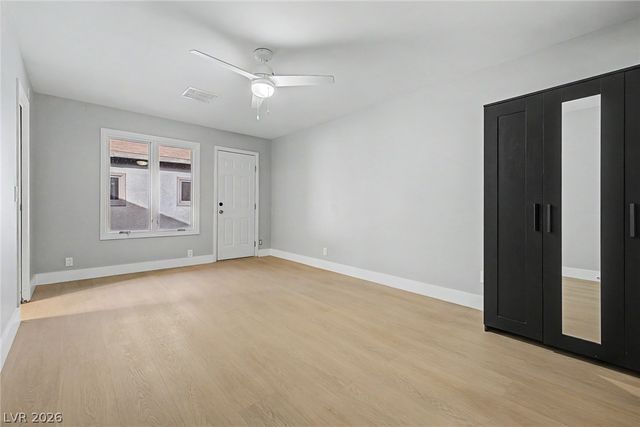 1572 Santa Anita Drive, Las Vegas, NV 89119