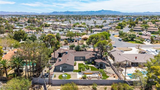 1572 Santa Anita Drive, Las Vegas, NV 89119