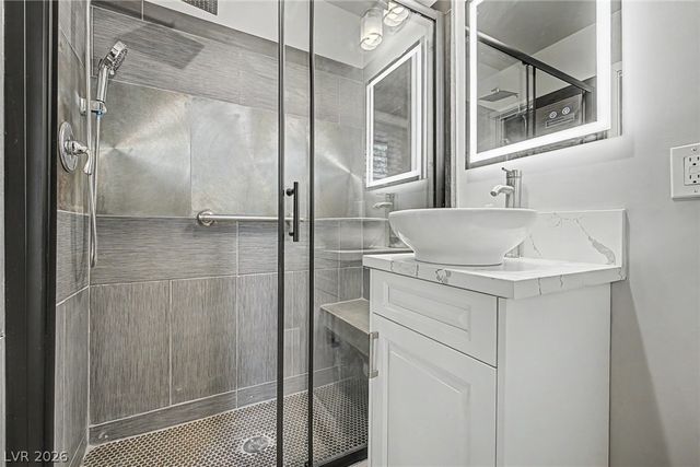 1572 Santa Anita Drive, Las Vegas, NV 89119
