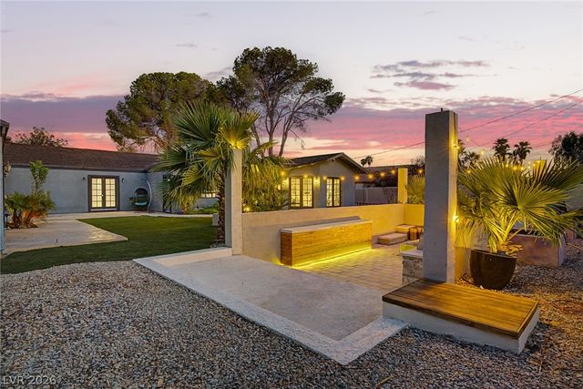 1572 Santa Anita Drive, Las Vegas, NV 89119