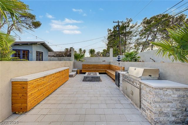 1572 Santa Anita Drive, Las Vegas, NV 89119