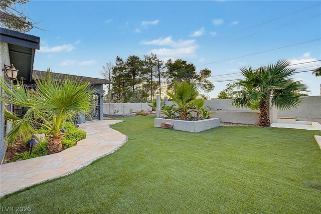 1572 Santa Anita Drive, Las Vegas, NV 89119