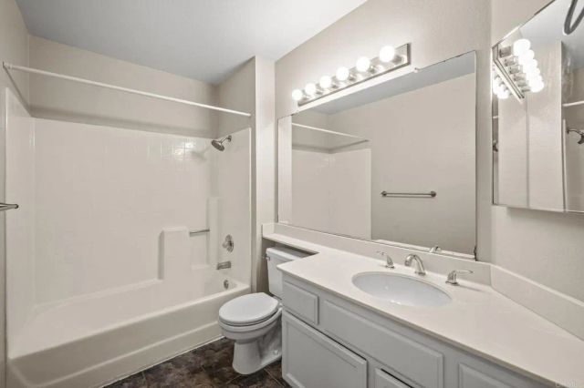 2102 Ramada Drive, Oceanside, CA 92056