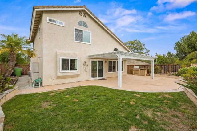 2102 Ramada Drive, Oceanside, CA 92056