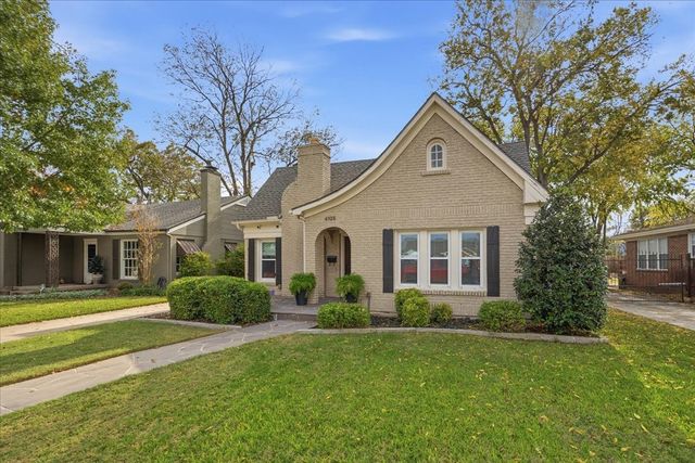 4325 Locke Avenue, Fort Worth, TX 76107