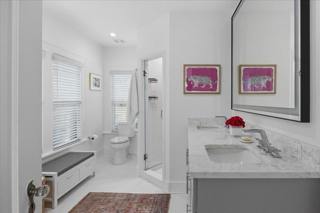 4325 Locke Avenue, Fort Worth, TX 76107