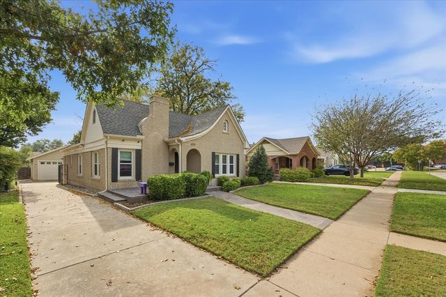 4325 Locke Avenue, Fort Worth, TX 76107