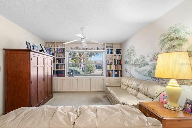 1602 HOVINGTON CIRCLE, Sun City Center, FL 33573