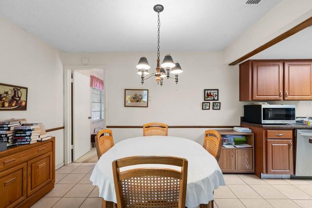 1602 HOVINGTON CIRCLE, Sun City Center, FL 33573