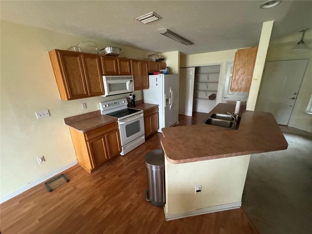 9590 SW 98TH AVENUE, Gainesville, FL 32608