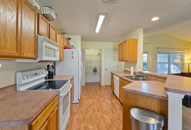 9590 SW 98TH AVENUE, Gainesville, FL 32608