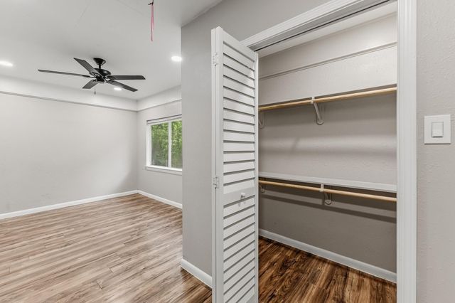 1409 20th Street, Huntsville, TX 77340