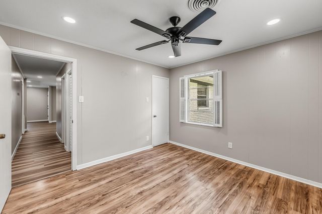 1409 20th Street, Huntsville, TX 77340