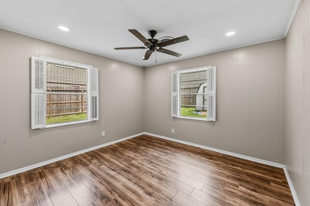 1409 20th Street, Huntsville, TX 77340